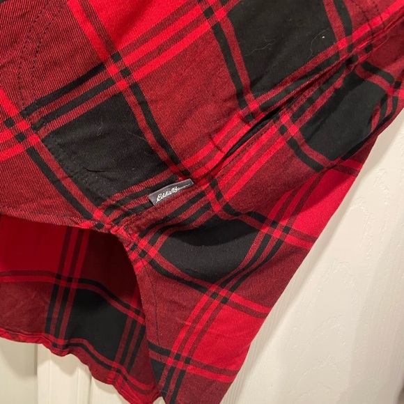 NWT Eddie Bauer Size L Red Black Soft Plaid Flannel Button Collarless Tunic Top - Picture 5 of 15